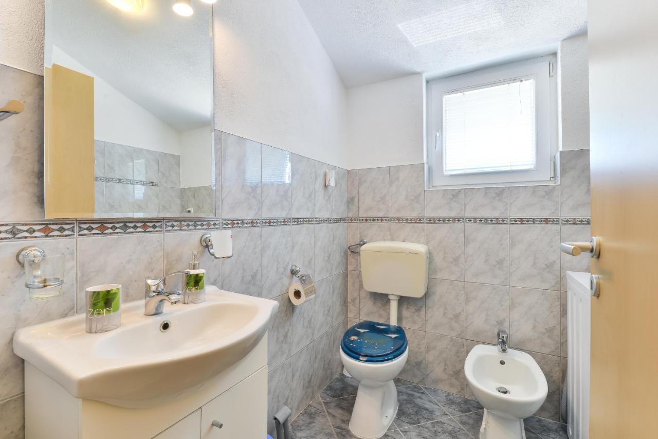 Family Friendly Apartments With A Swimming Pool Zadar - 18098 Екстер'єр фото