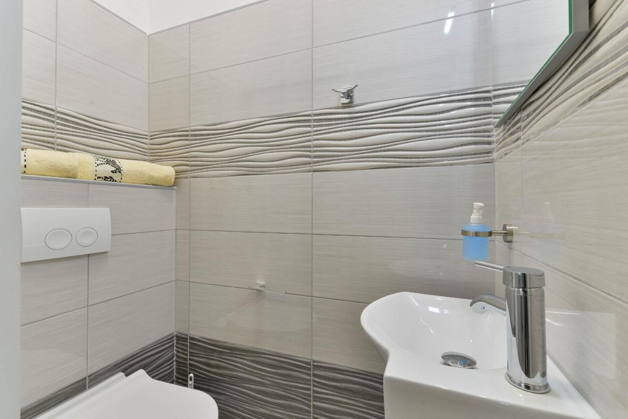 Family Friendly Apartments With A Swimming Pool Zadar - 18098 Екстер'єр фото